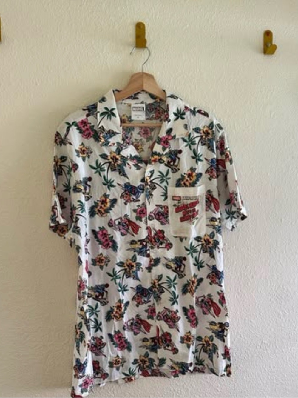 Marvel “The Avengers on Vespas” Tropical Shirt - XL